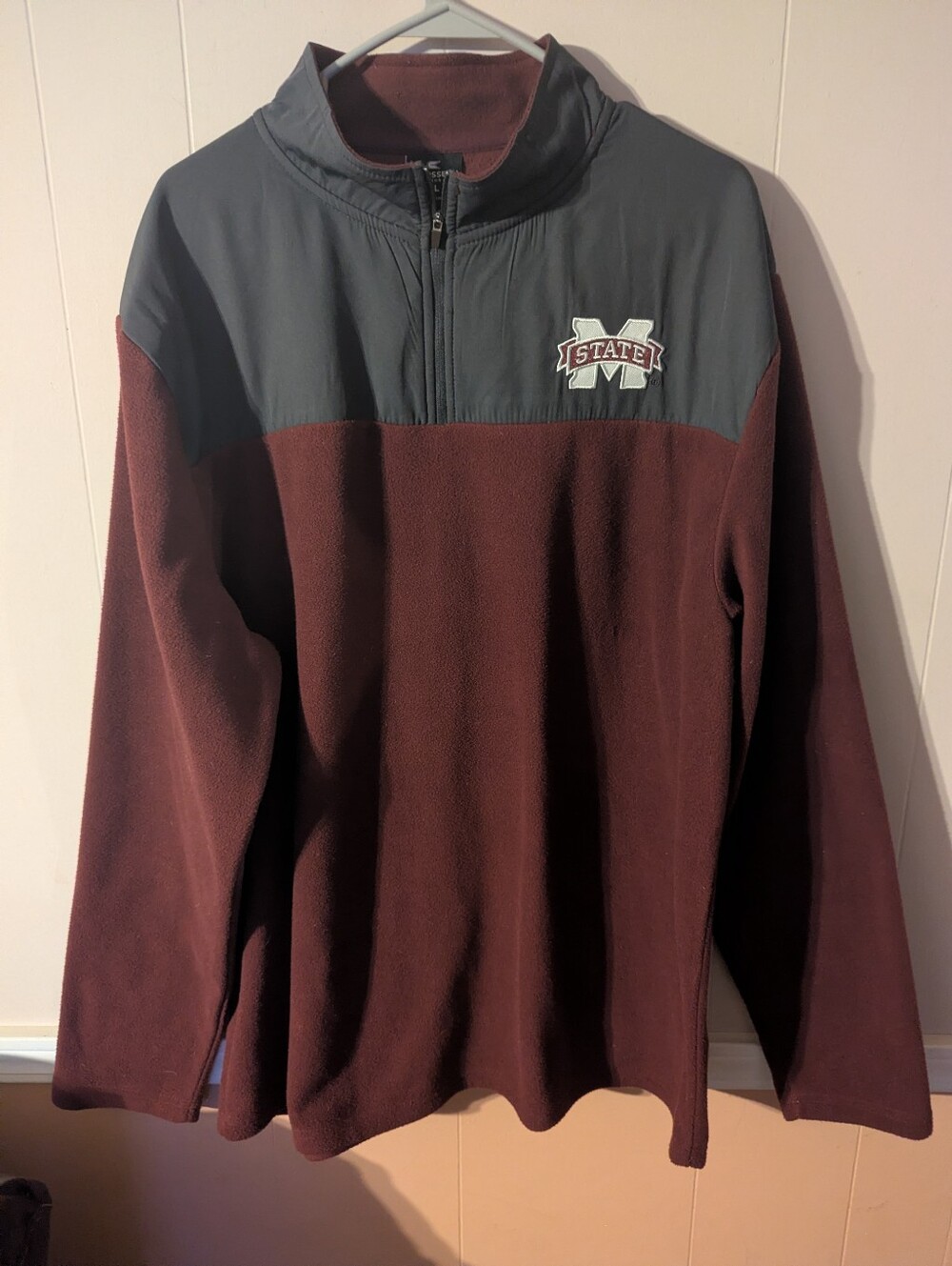 Colosseum MSU Mississippi State Bulldogs Maroon/Dark Gray Half-Zip Jacket XL